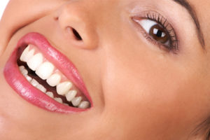 teeth-whitening-and-smoking